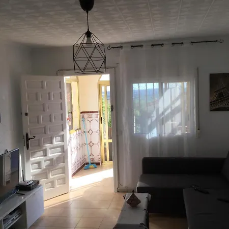 Detached-extended- A La Marina *